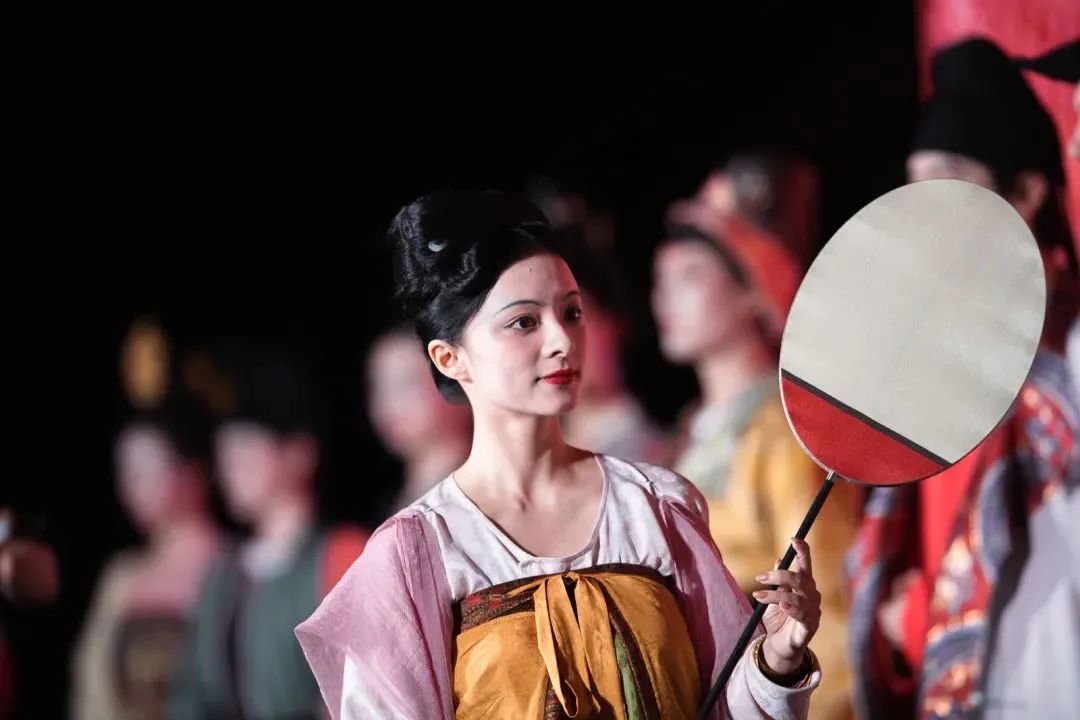 洛阳汉服大秀,领略一千多年前的古人审美(图2) 2.jpg