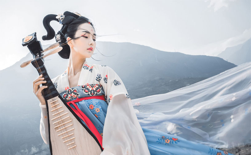 掌心开蔷薇，心底长青苔(图1)
