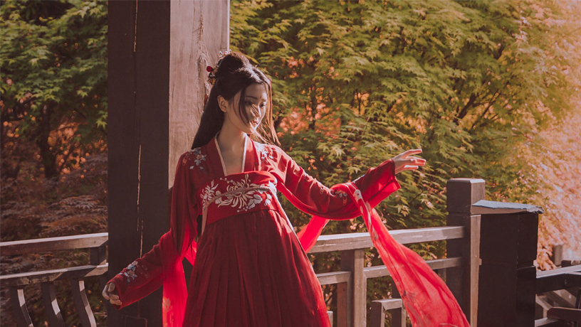 那些年的绝版汉服(图1)