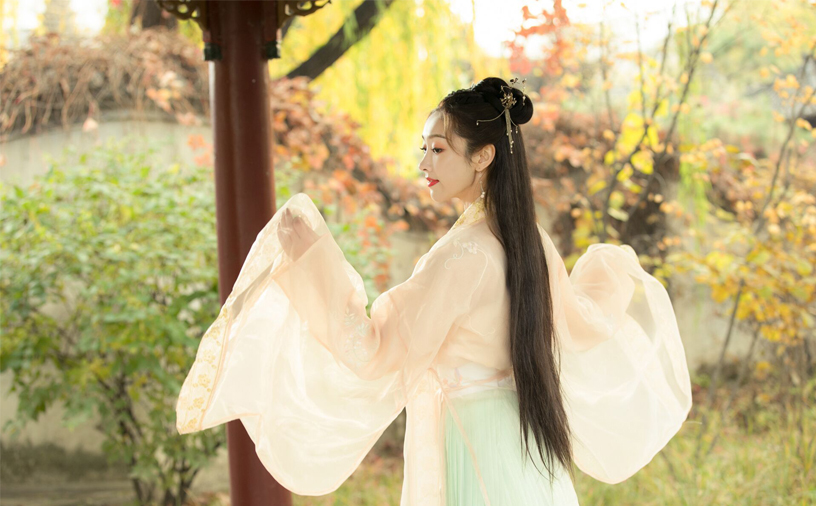 你说白衣风华，且试天下；后来两隔蒹葭，偷换韶华(图7)