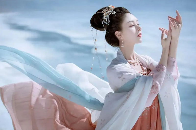 为什么说现在的“汉服”并非真正古人的衣服(图2)