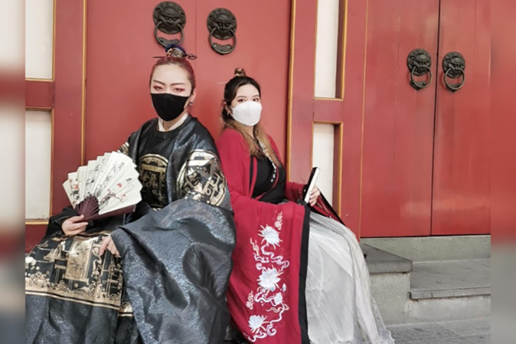 穿着汉服去唐人街，那是一次自由而令人兴奋的经历(图8)