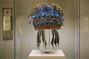 细说女子汉服发饰：点翠、梳篦的金翠首饰(图1)