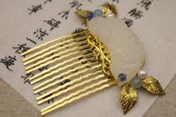 细说女子汉服发饰：点翠、梳篦的金翠首饰(图7)