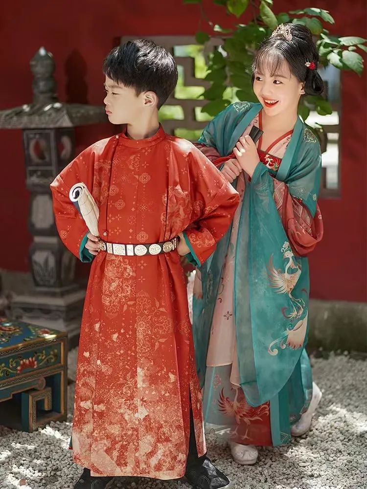 汉服童装丨上衣下裳合并是否能被接受？(图1)