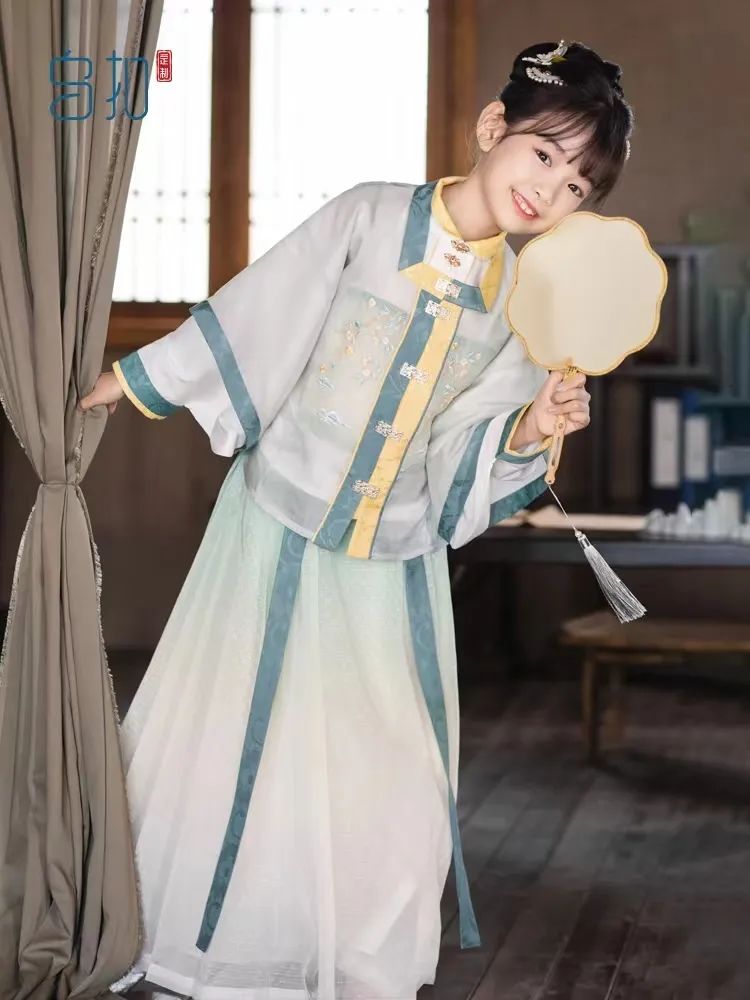 汉服童装丨上衣下裳合并是否能被接受？(图7)