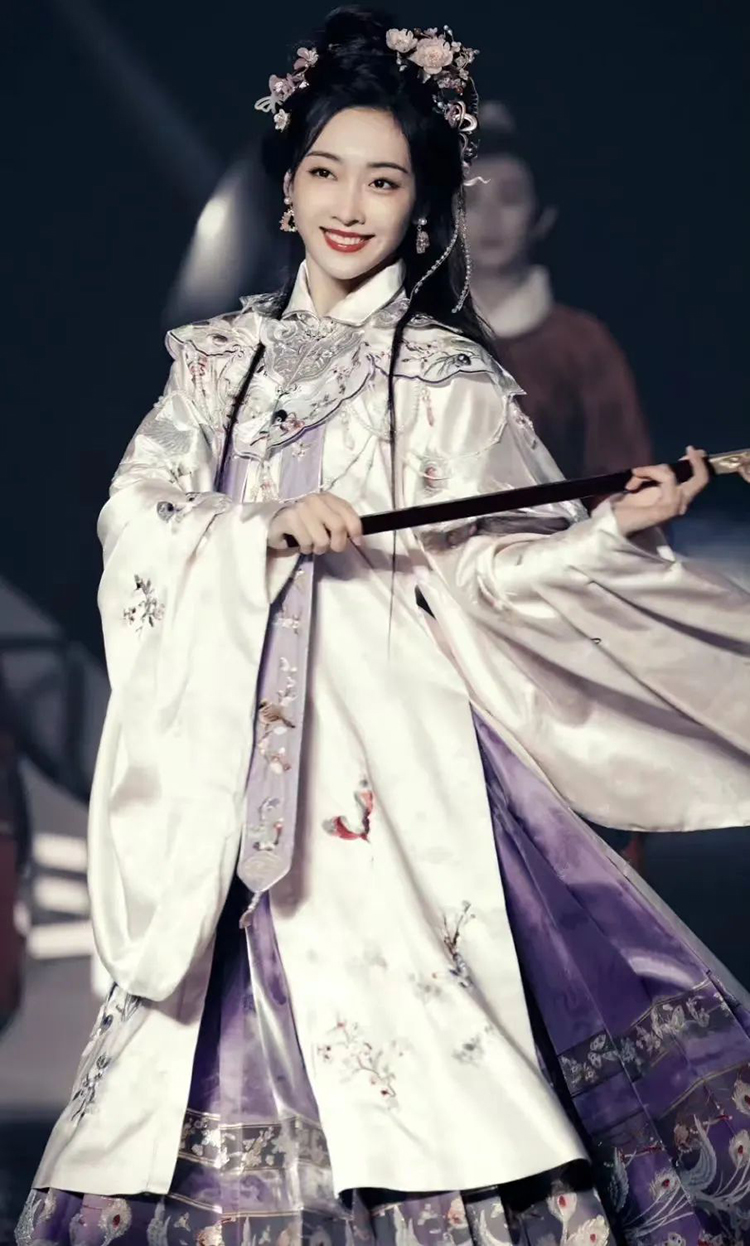 汉服VS古装‖当影视剧古装遇上国风秀典(图3)