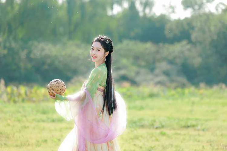 穿汉服的宣璐，这样的师姐我真的爱了！(图7)