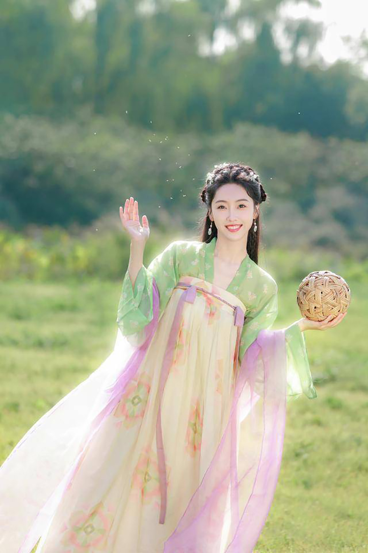 穿汉服的宣璐，这样的师姐我真的爱了！(图8)