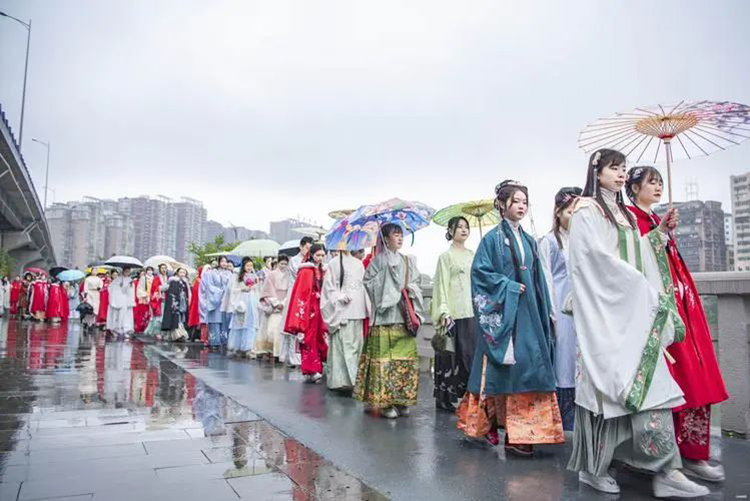 告别“不日常”，汉服需要怎么做？(图5)
