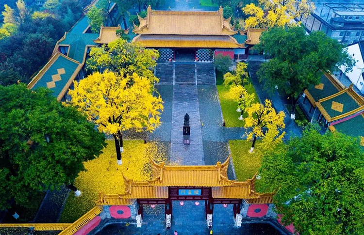 汉服出行指南‖锦绣河山，琼楼故园，待君至，盼君归。(图2)