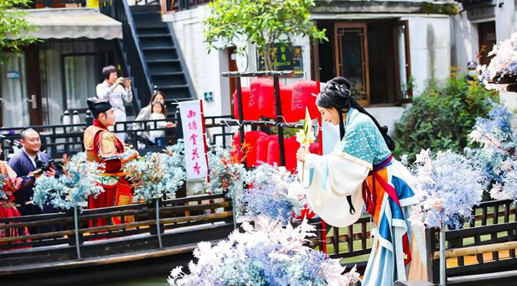 汉服出行指南‖锦绣河山，琼楼故园，待君至，盼君归。(图6)