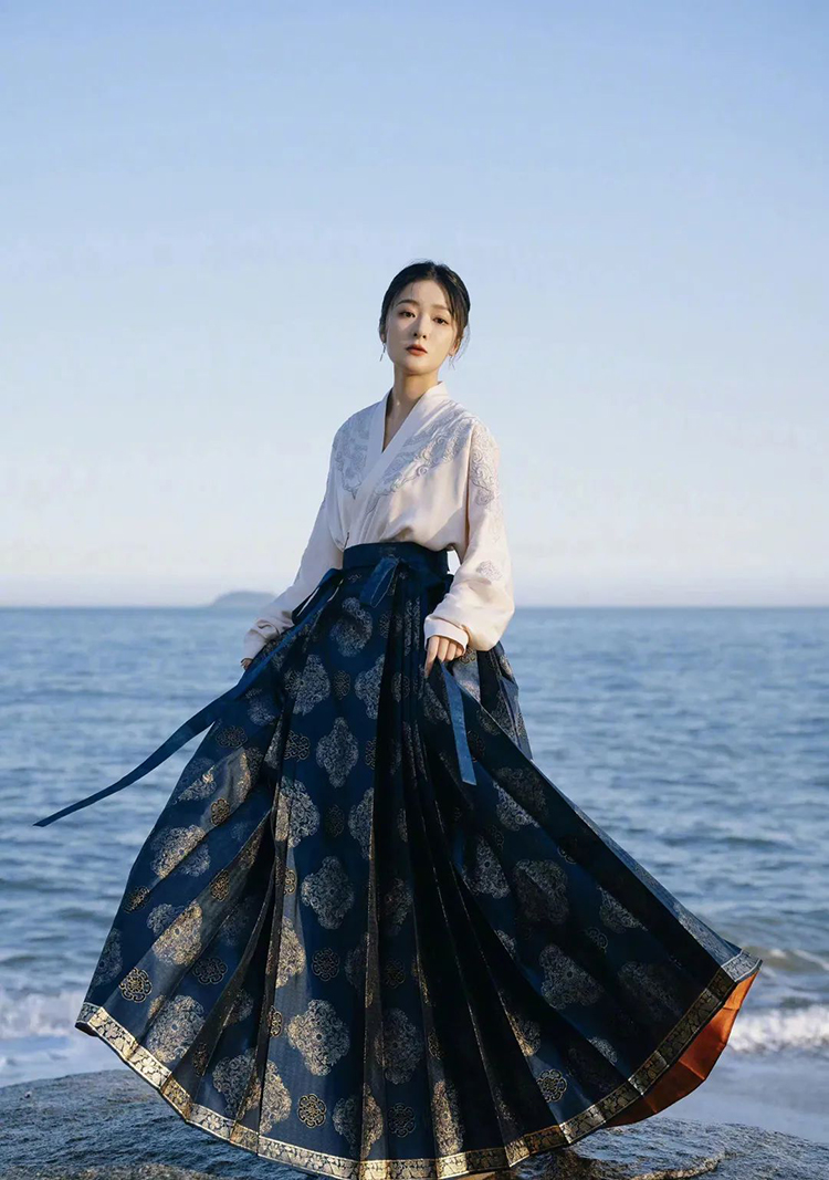 本季汉服顶流马面裙，荡到了多少人的本心尖上(图1)