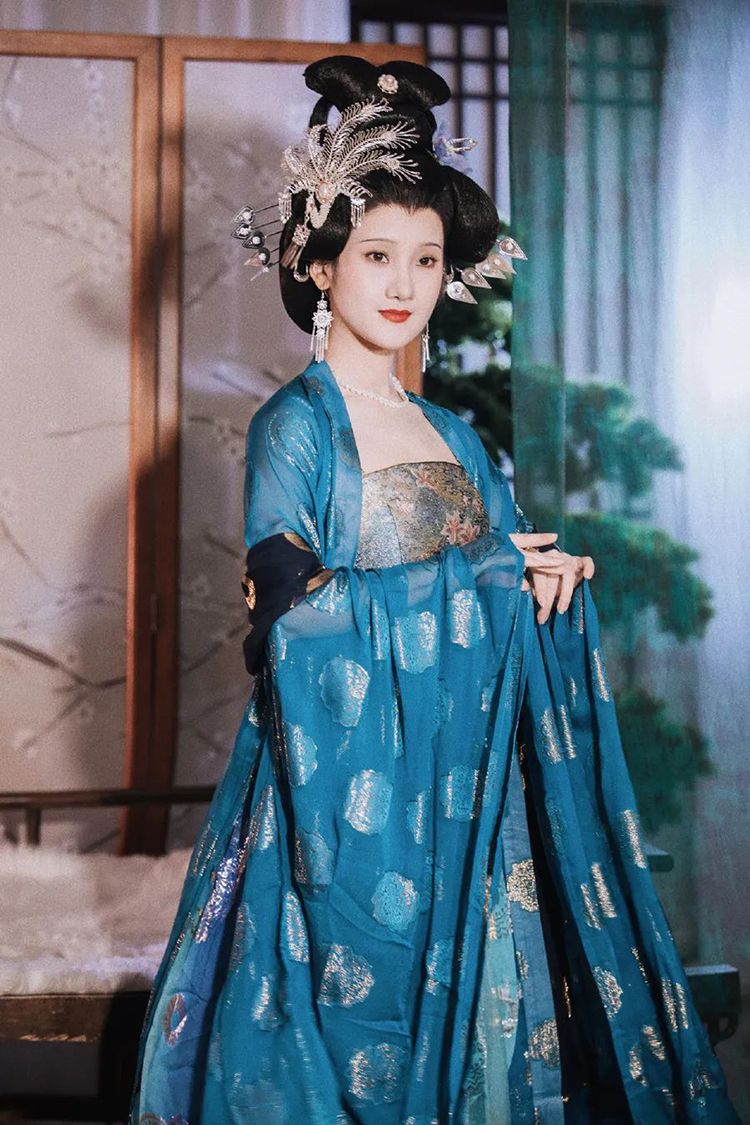 圣微再登榜首，杨馥羽首度榜眼，看2022最受欢迎的汉服模特都有谁？(图11)