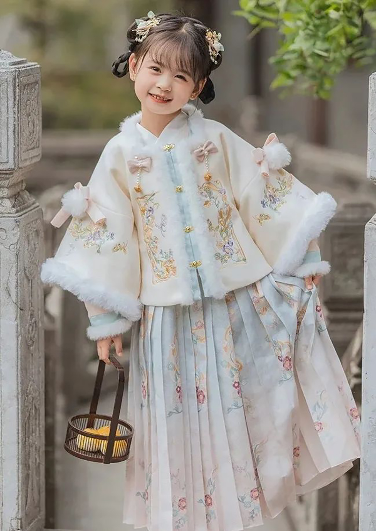春节汉服穿搭指南丨玉兔将至人间，华裳妆点新春(图8)