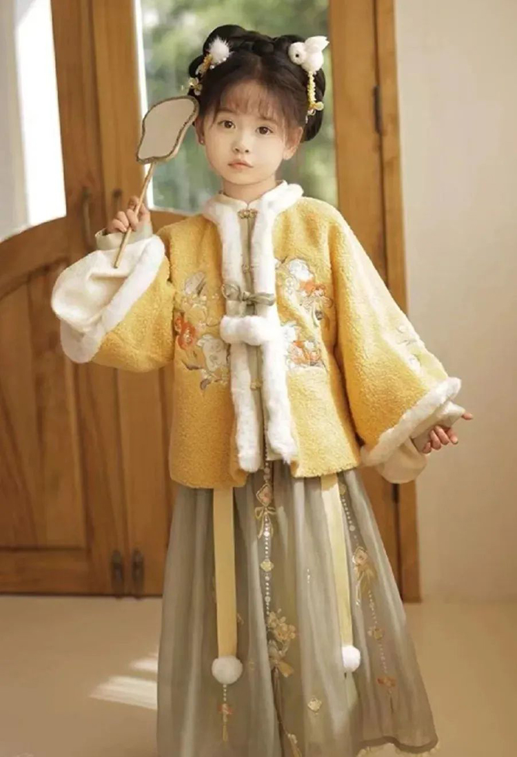 春节汉服穿搭指南丨玉兔将至人间，华裳妆点新春(图10)