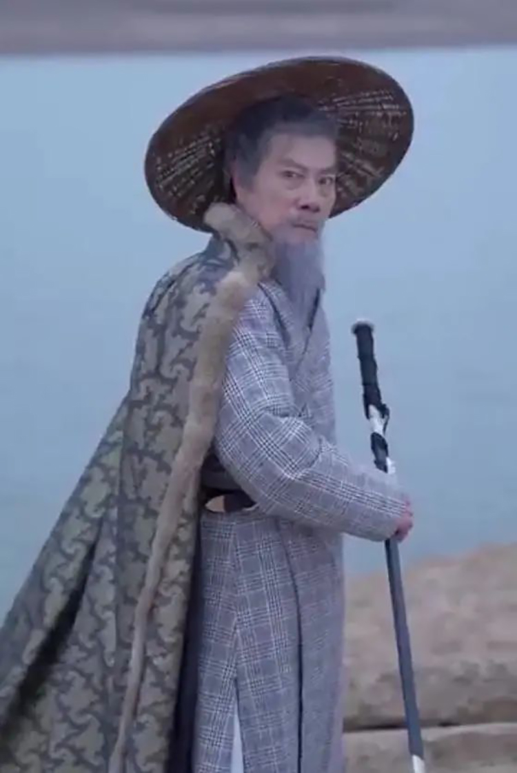 长沙爷爷汉服变装惊艳众人：在故宫拍照被围观(图4)