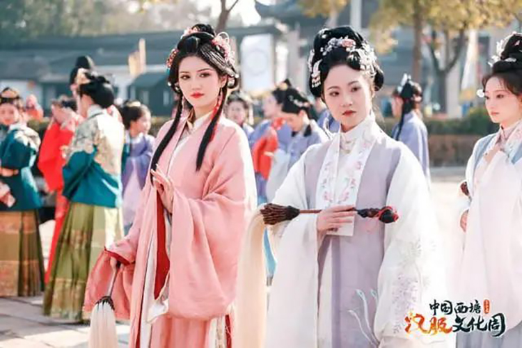 西塘汉服文化周｜绮罗华裳飞舞，第十届汉服周现场(图1)