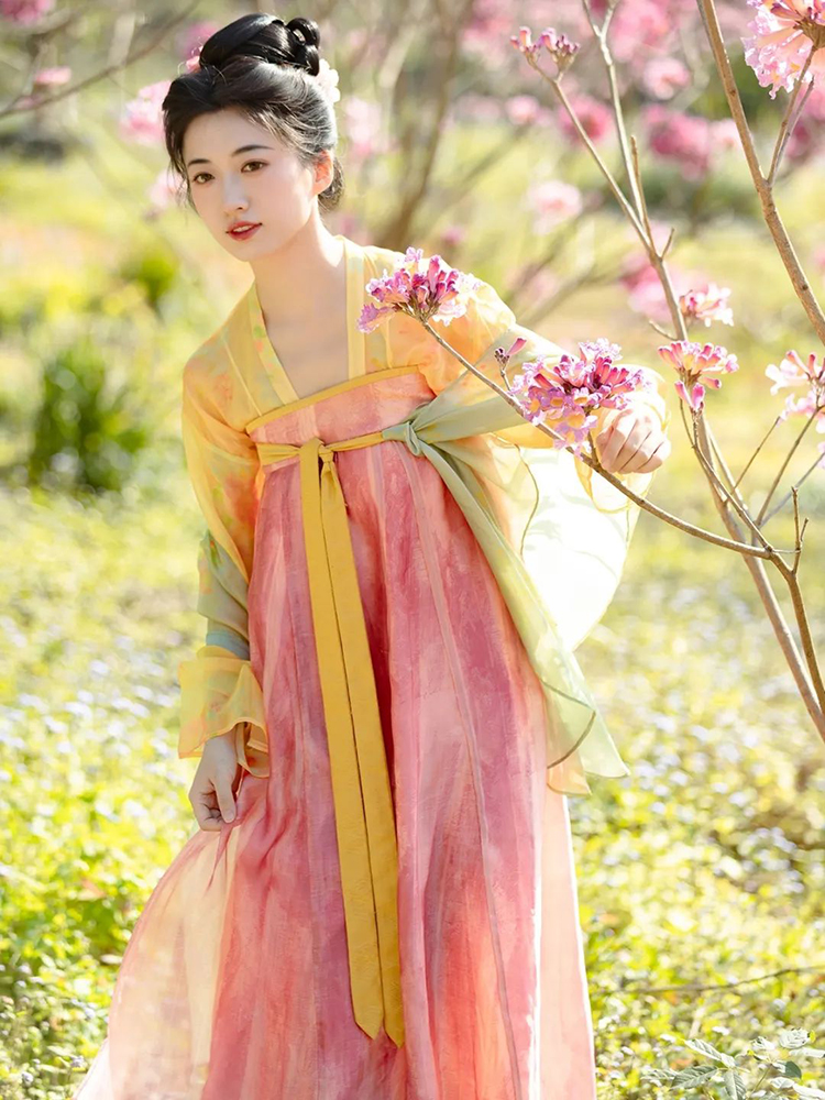 穿搭指南｜2023早春汉服穿搭(图1)