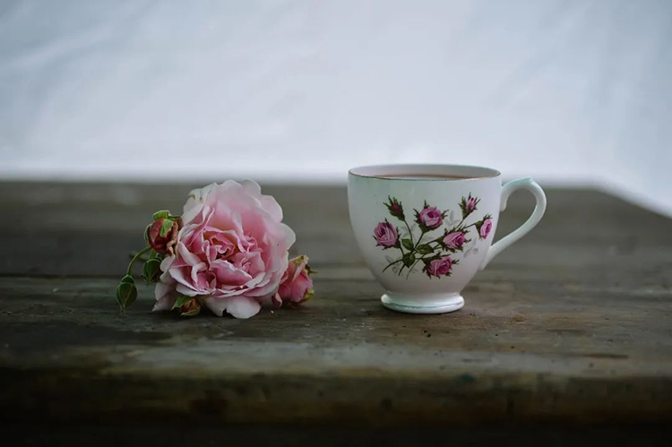 坐下来喝一茶，在平淡中品味生活(图1)